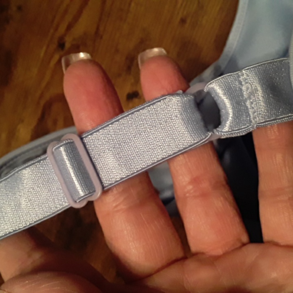 NWOT Bali 38D Gorgeous Blue/periwinkle Comfy Straps Unpadded underwire Bra - Picture 9 of 12